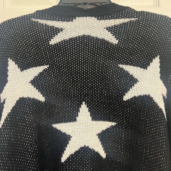 Womens Cardigan Sweater - Size Large. Star design 🌟 - Picture 5 of 5